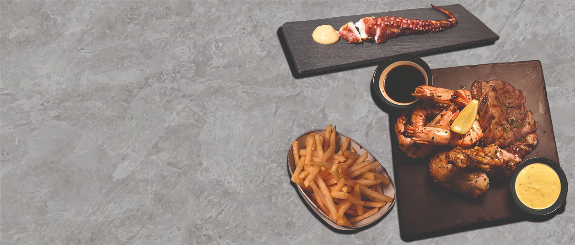 Elegant Dining <br />Luxury Experience